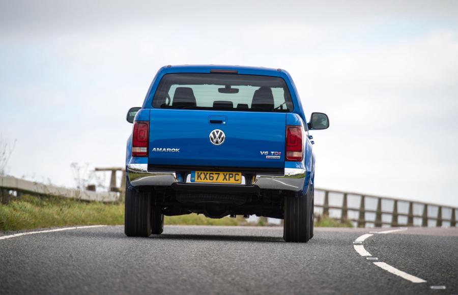  Volkswagen Amarok Double Cab 2016 года  (UK) (фото 34 из 40)